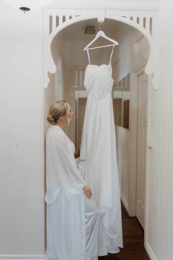 AngelaBrushePhotography_WEDDING_B&S_290826_SNEAKPEEKS-27.jpg