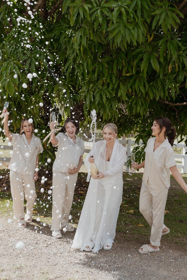 AngelaBrushePhotography_WEDDING_B&S_290826_SNEAKPEEKS-33.jpg