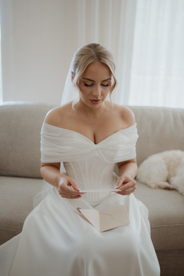 AngelaBrushePhotography_WEDDING_B&S_290826_SNEAKPEEKS-54.jpg