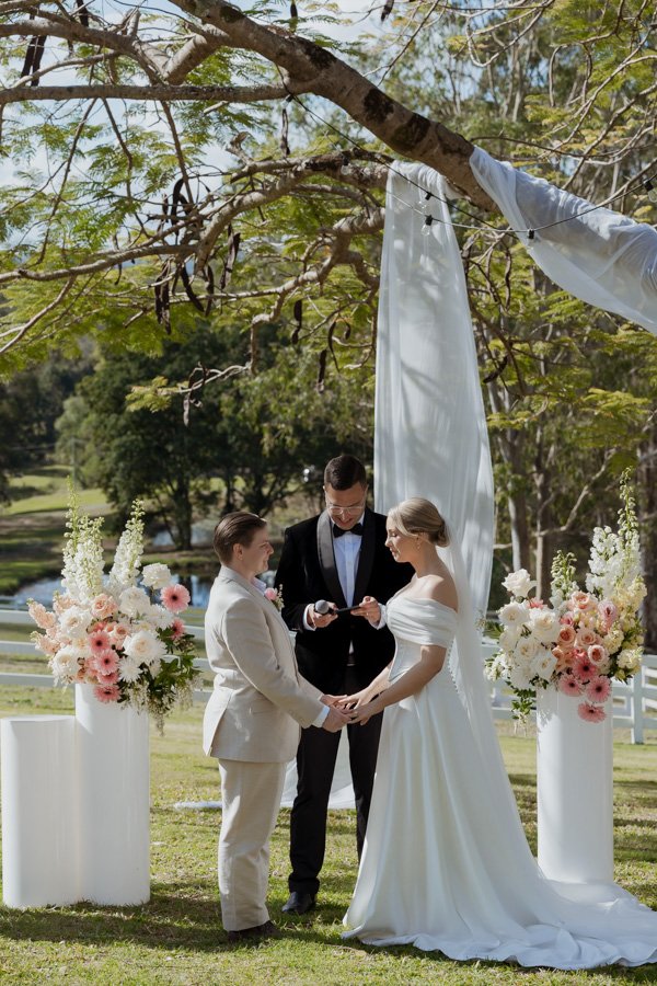 AngelaBrushePhotography_WEDDING_B&S_290826_SNEAKPEEKS-85.jpg