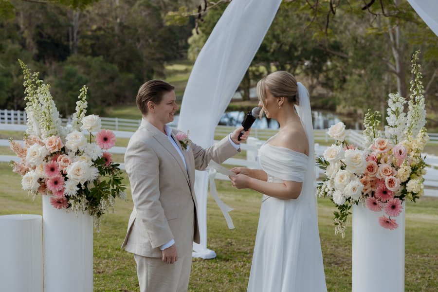 AngelaBrushePhotography_WEDDING_B&S_290826_SNEAKPEEKS-100.jpg
