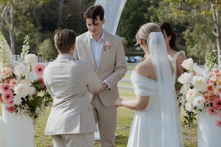 AngelaBrushePhotography_WEDDING_B&S_290826_SNEAKPEEKS-101.jpg