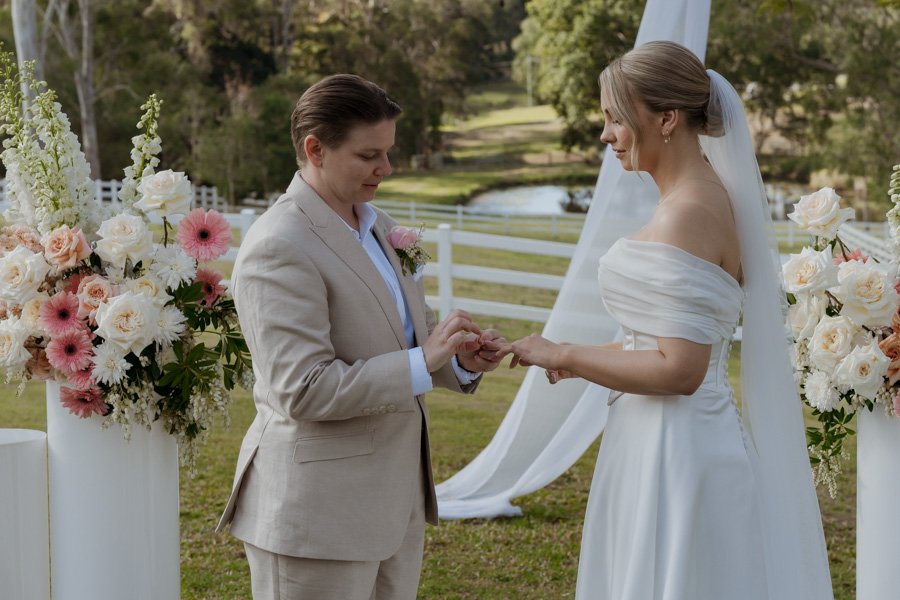 AngelaBrushePhotography_WEDDING_B&S_290826_SNEAKPEEKS-102.jpg