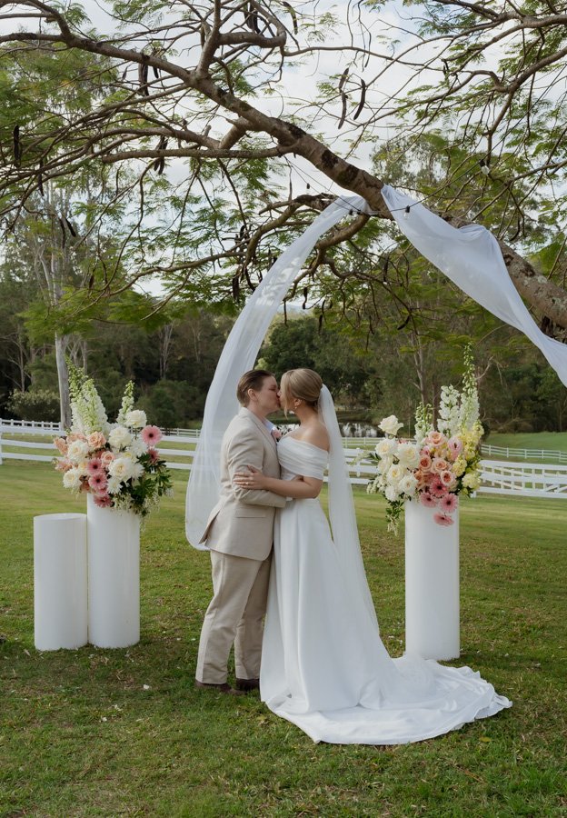 AngelaBrushePhotography_WEDDING_B&S_290826_SNEAKPEEKS-106.jpg