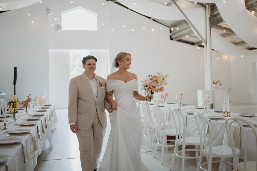 AngelaBrushePhotography_WEDDING_B&S_290826_SNEAKPEEKS-141.jpg