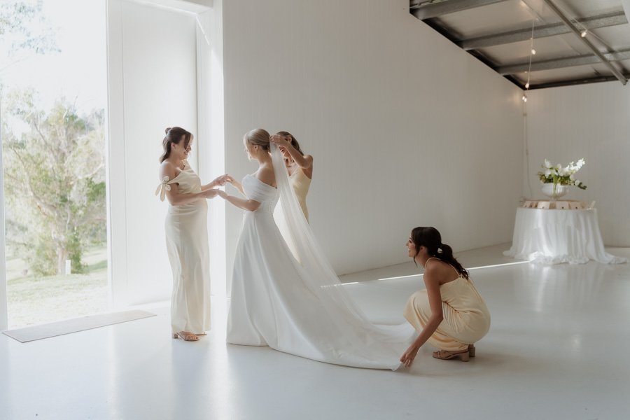 AngelaBrushePhotography_WEDDING_B&S_290826_SNEAKPEEKS-144.jpg