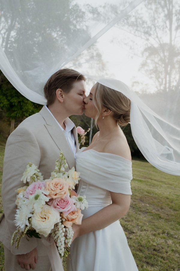 AngelaBrushePhotography_WEDDING_B&S_290826_SNEAKPEEKS-185.jpg