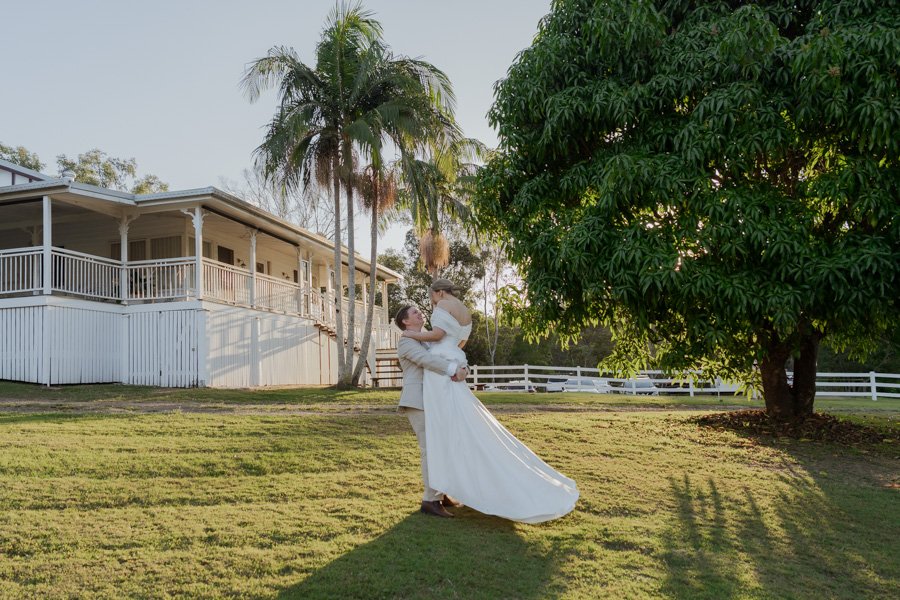AngelaBrushePhotography_WEDDING_B&S_290826_SNEAKPEEKS-186.jpg