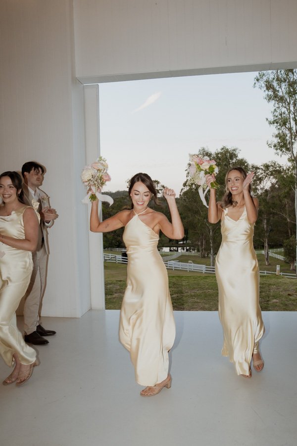 AngelaBrushePhotography_WEDDING_B&S_290826_SNEAKPEEKS-202.jpg