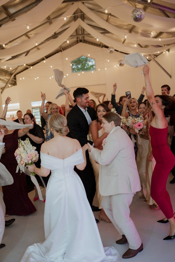 AngelaBrushePhotography_WEDDING_B&S_290826_SNEAKPEEKS-204.jpg