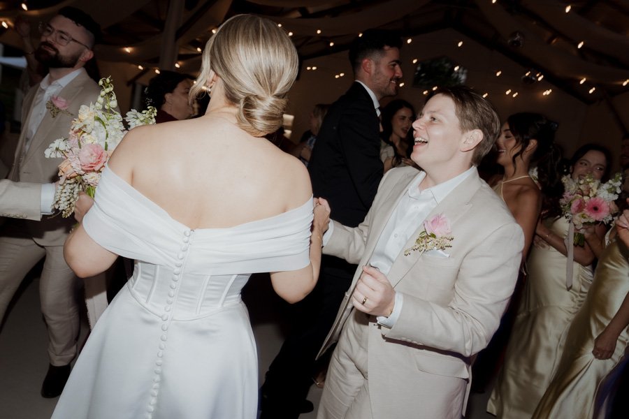 AngelaBrushePhotography_WEDDING_B&S_290826_SNEAKPEEKS-207.jpg