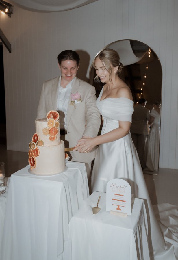 AngelaBrushePhotography_WEDDING_B&S_290826_SNEAKPEEKS-223.jpg
