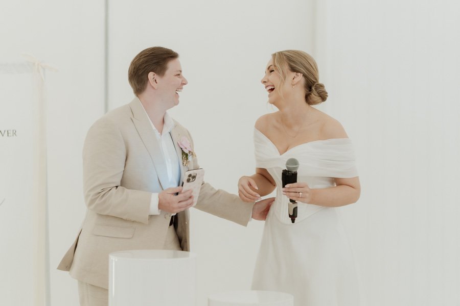AngelaBrushePhotography_WEDDING_B&S_290826_SNEAKPEEKS-240.jpg