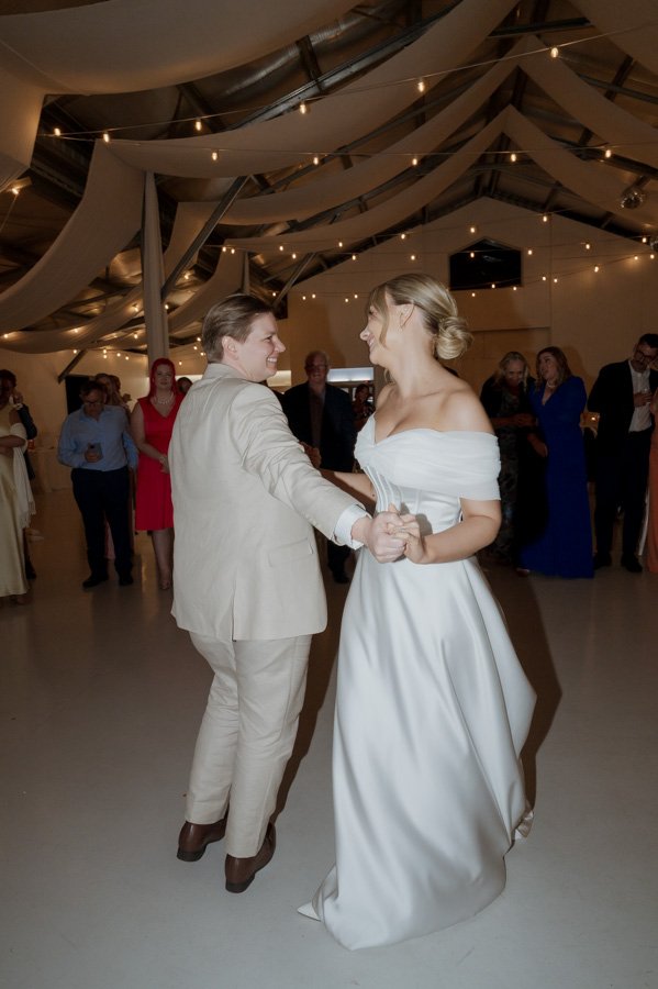 AngelaBrushePhotography_WEDDING_B&S_290826_SNEAKPEEKS-245.jpg