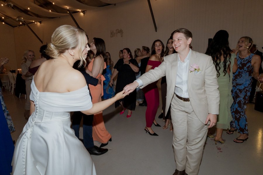 AngelaBrushePhotography_WEDDING_B&S_290826_SNEAKPEEKS-247.jpg