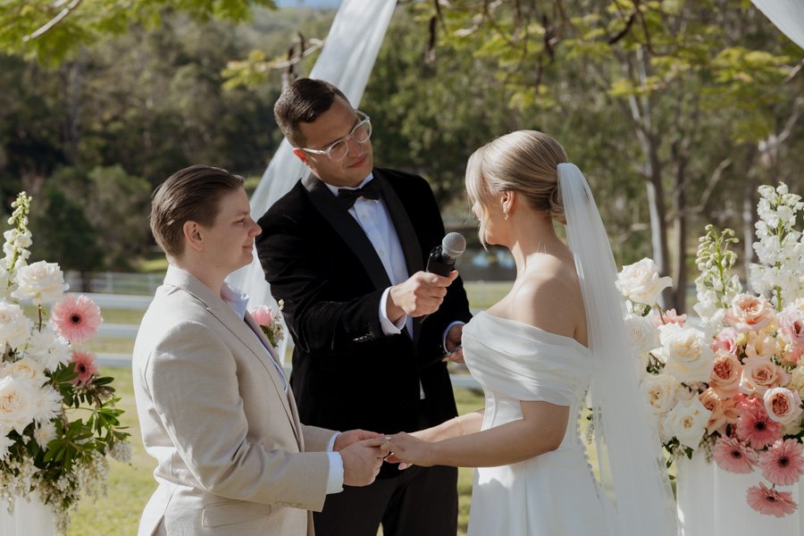 AngelaBrushePhotography_WEDDING_B&S_290826_SNEAKPEEKS-93.jpg