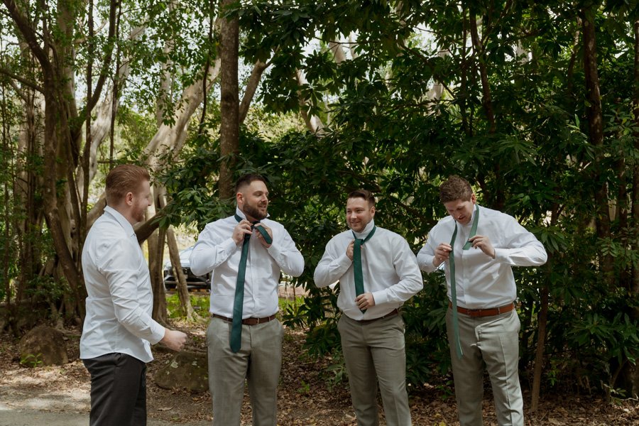 AngelaBrushePhotography_WEDDING_J&D_310826_SNEAKPEEKS-4.jpg