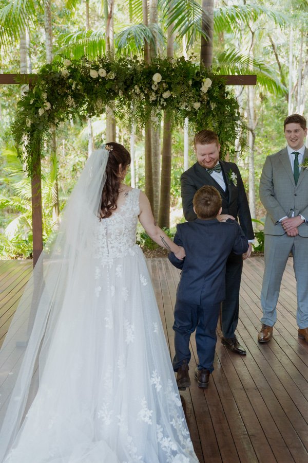 AngelaBrushePhotography_WEDDING_J&D_310826_SNEAKPEEKS-75.jpg