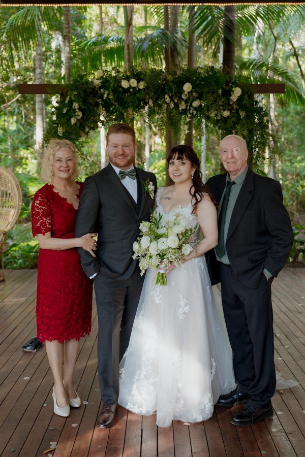 AngelaBrushePhotography_WEDDING_J&D_310826_SNEAKPEEKS-100.jpg