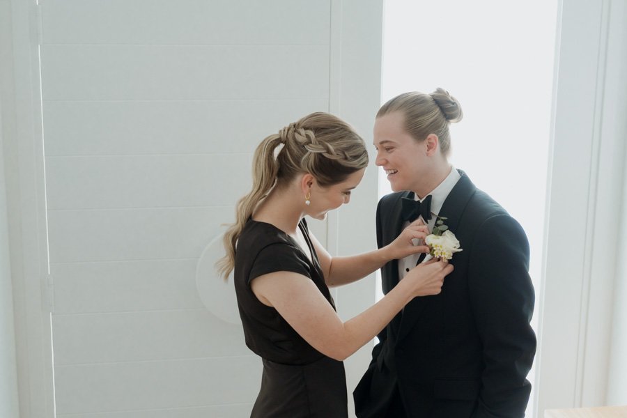 AngelaBrushePhotography_WEDDING_M&T_190926_SNEAKPEEKS-22.jpg