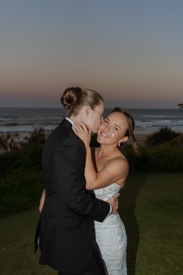AngelaBrushePhotography_WEDDING_M&T_190926_SNEAKPEEKS-172.jpg