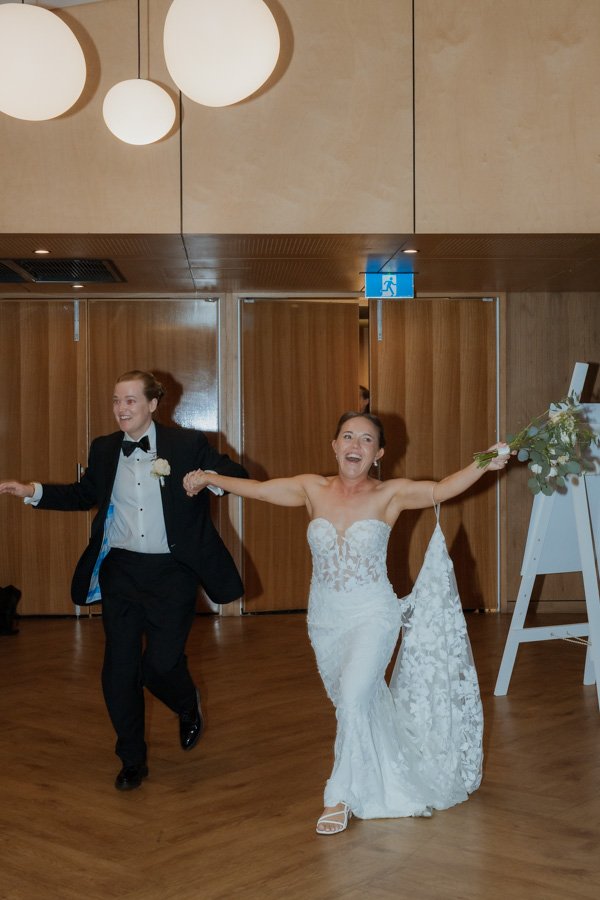 AngelaBrushePhotography_WEDDING_M&T_190926_SNEAKPEEKS-177.jpg
