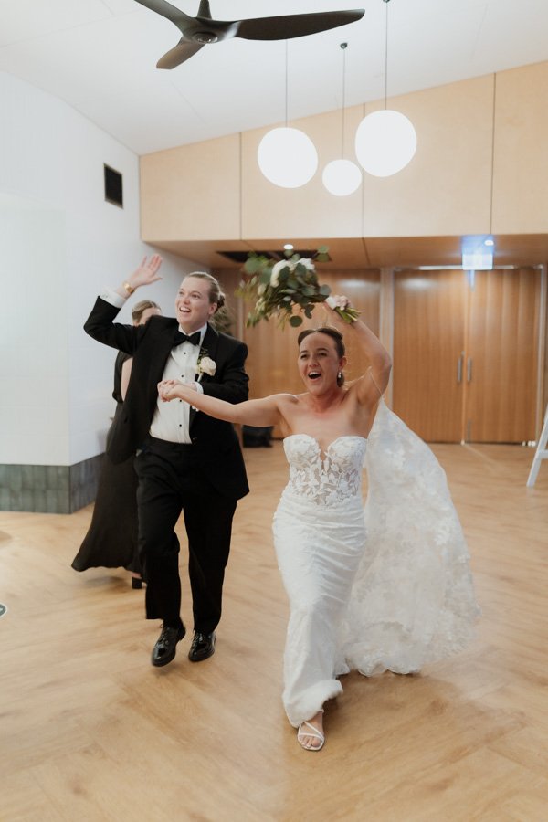 AngelaBrushePhotography_WEDDING_M&T_190926_SNEAKPEEKS-181.jpg