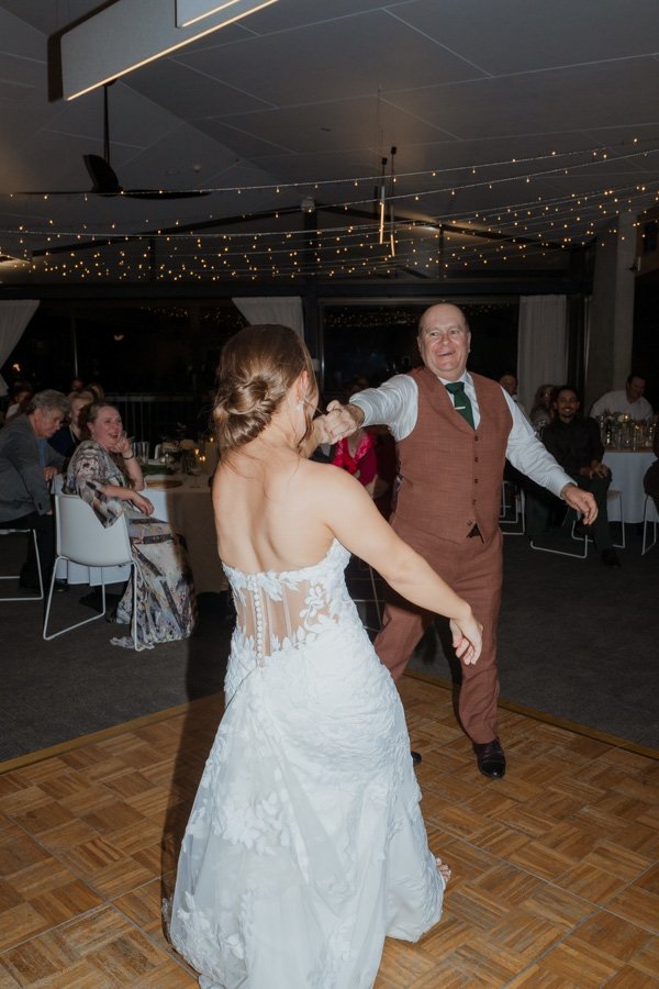 AngelaBrushePhotography_WEDDING_M&T_190926_SNEAKPEEKS-206.jpg