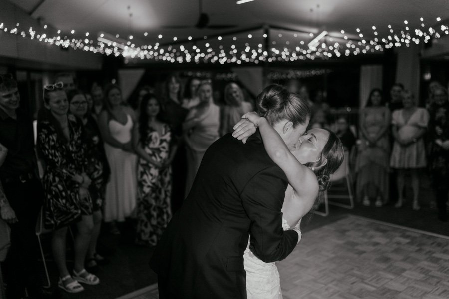 AngelaBrushePhotography_WEDDING_M&T_190926_SNEAKPEEKS-210.jpg