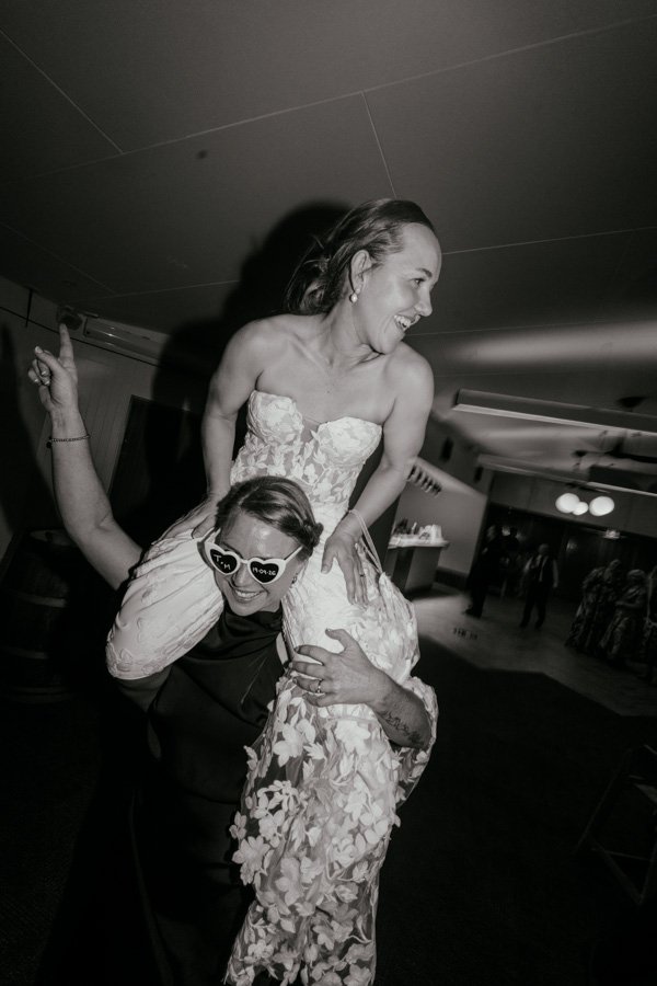 AngelaBrushePhotography_WEDDING_M&T_190926_SNEAKPEEKS-224.jpg