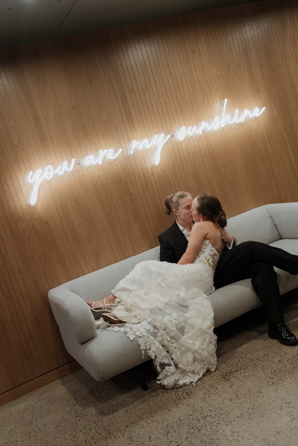 AngelaBrushePhotography_WEDDING_M&T_190926_SNEAKPEEKS-220.jpg