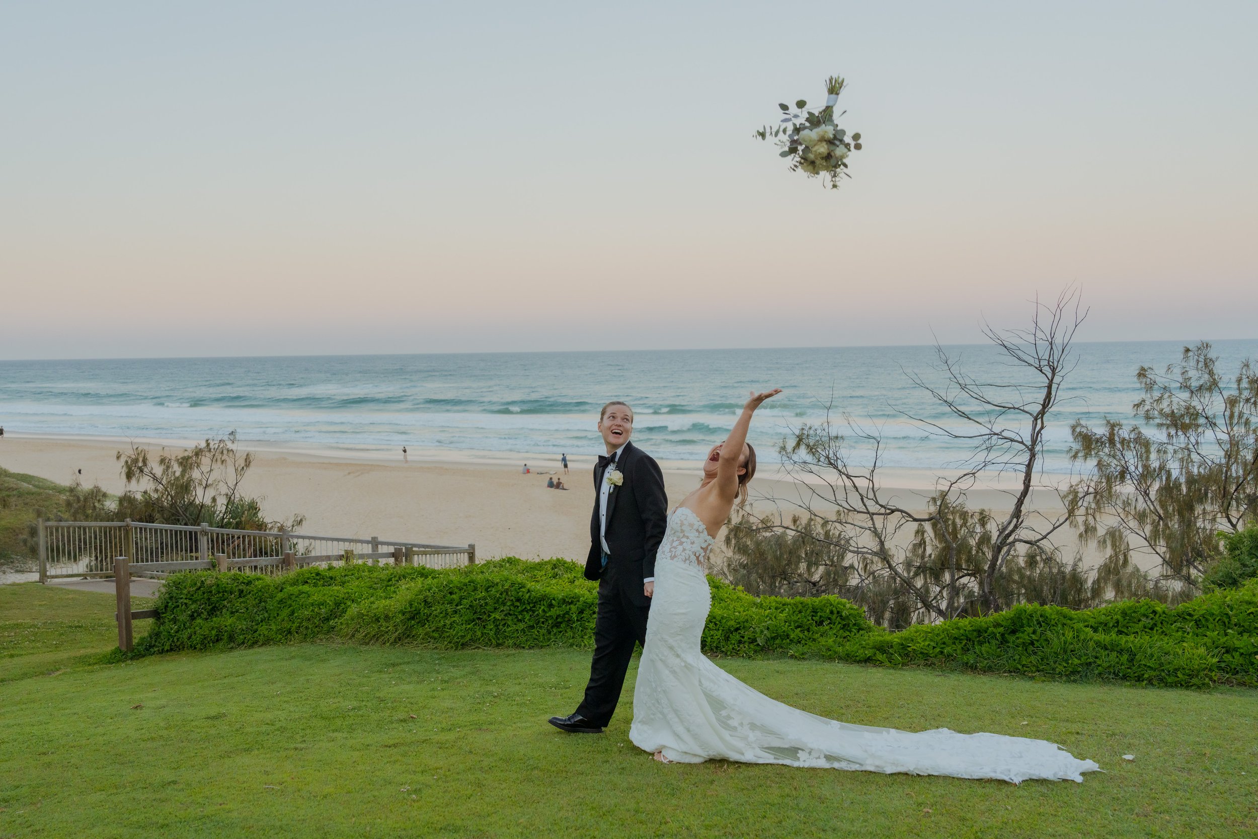 Mimi &amp; Tahlia's Sunshine Beach Surf Club Wedding