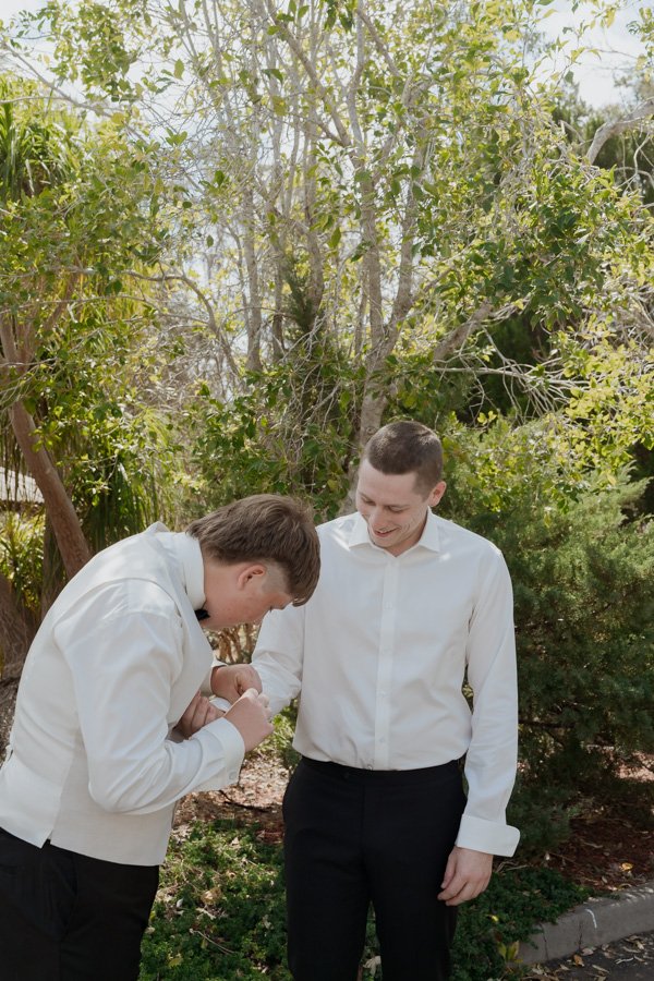 AngelaBrushePhotography_WEDDING_R&C_230926_SNEAKPEEKS-6.jpg