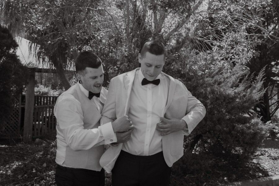 AngelaBrushePhotography_WEDDING_R&C_230926_SNEAKPEEKS-9.jpg