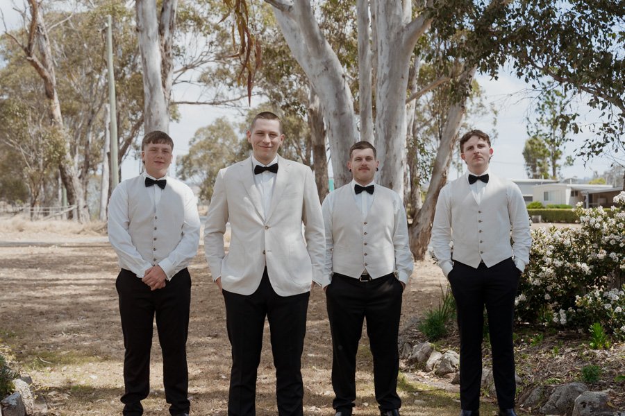 AngelaBrushePhotography_WEDDING_R&C_230926_SNEAKPEEKS-12.jpg