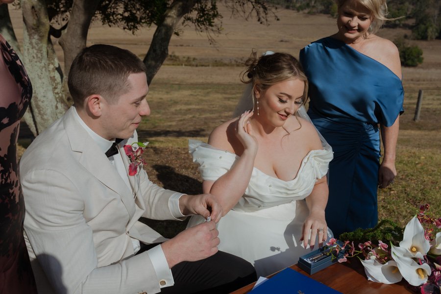 AngelaBrushePhotography_WEDDING_R&C_230926_SNEAKPEEKS-79.jpg