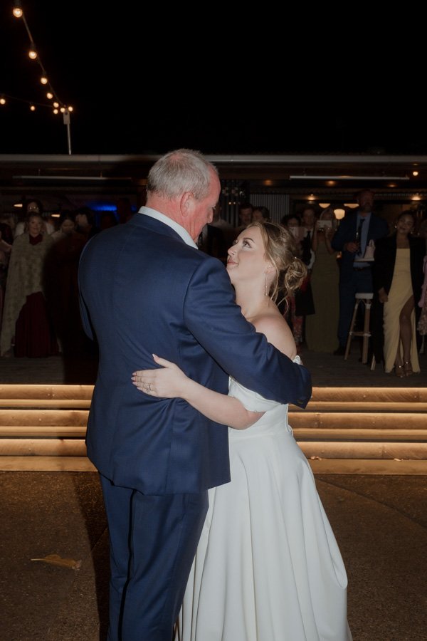 AngelaBrushePhotography_WEDDING_R&C_230926_SNEAKPEEKS-154.jpg