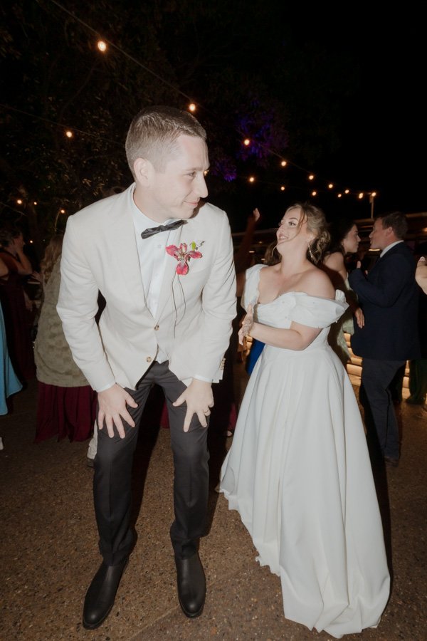 AngelaBrushePhotography_WEDDING_R&C_230926_SNEAKPEEKS-164.jpg