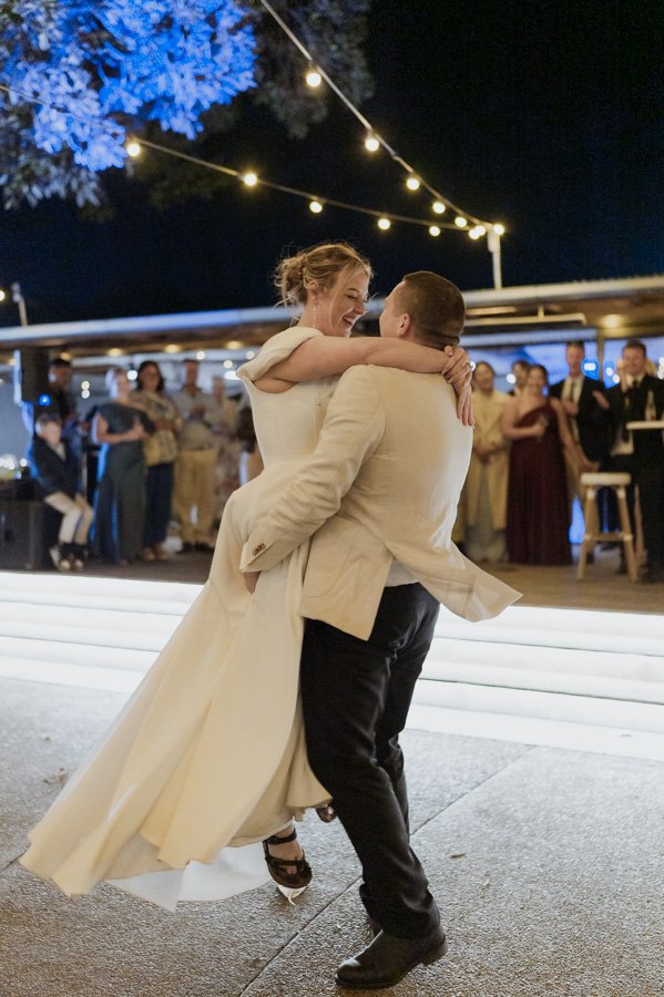 AngelaBrushePhotography_WEDDING_R&C_230926_SNEAKPEEKS-161.jpg