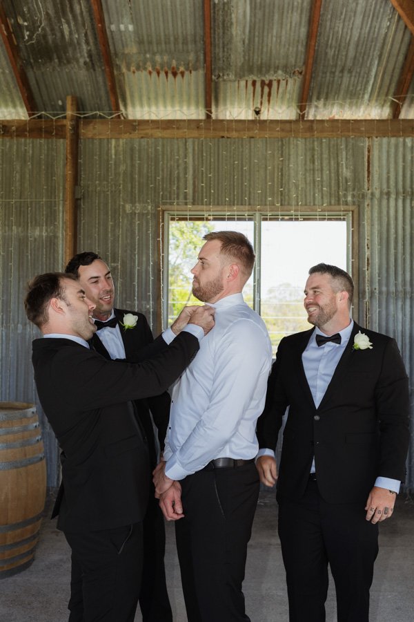 AngelaBrushePhotography_WEDDING_L&B_041026_SNEAKPEEKS-15.jpg