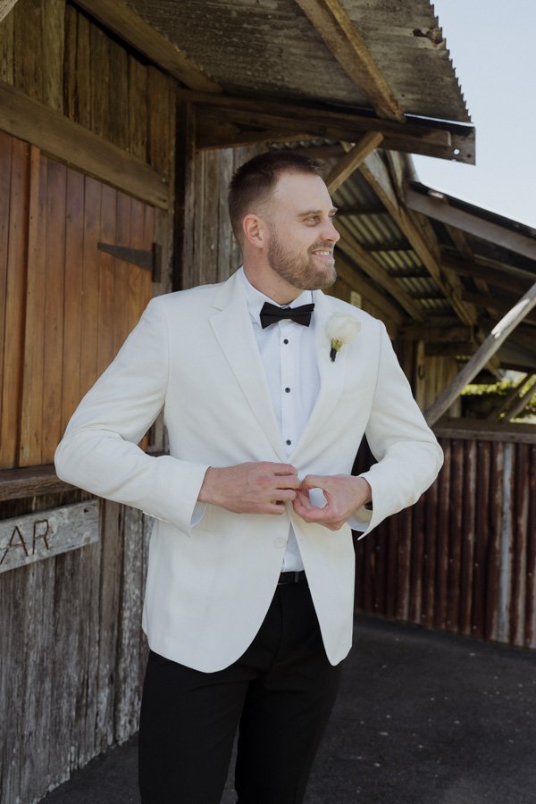 AngelaBrushePhotography_WEDDING_L&B_041026_SNEAKPEEKS-16.jpg