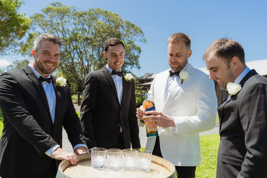 AngelaBrushePhotography_WEDDING_L&B_041026_SNEAKPEEKS-19.jpg
