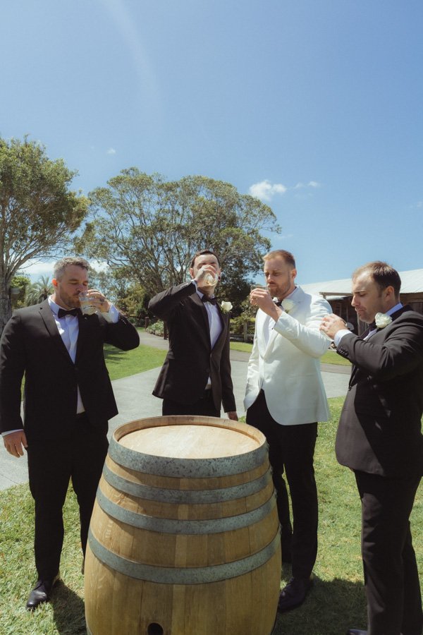 AngelaBrushePhotography_WEDDING_L&B_041026_SNEAKPEEKS-20.jpg