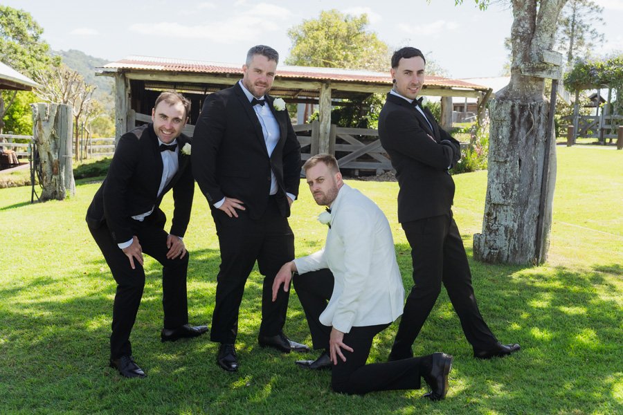 AngelaBrushePhotography_WEDDING_L&B_041026_SNEAKPEEKS-25.jpg