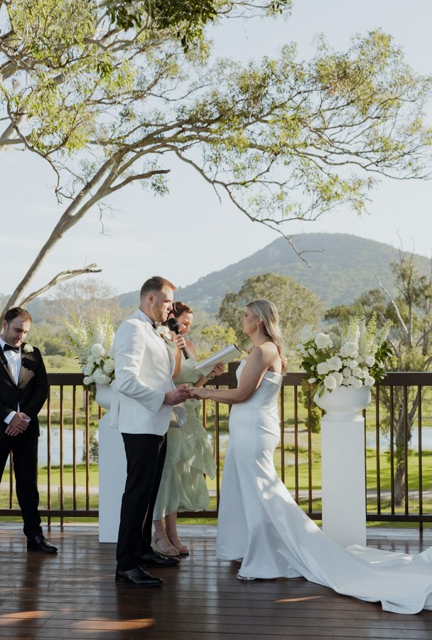AngelaBrushePhotography_WEDDING_L&B_041026_SNEAKPEEKS-89.jpg