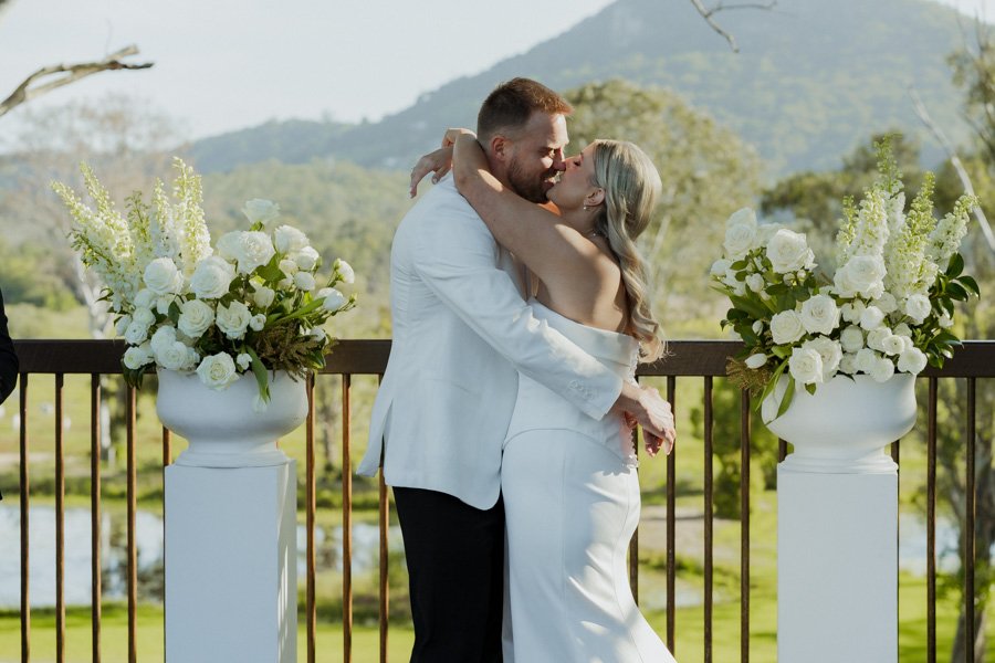 AngelaBrushePhotography_WEDDING_L&B_041026_SNEAKPEEKS-93.jpg