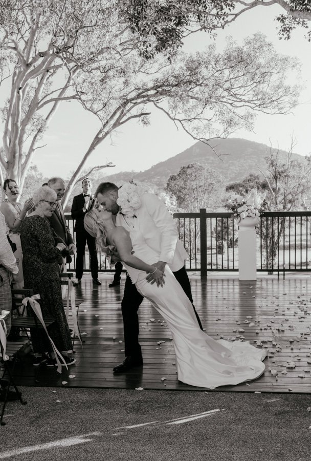 AngelaBrushePhotography_WEDDING_L&B_041026_SNEAKPEEKS-101.jpg