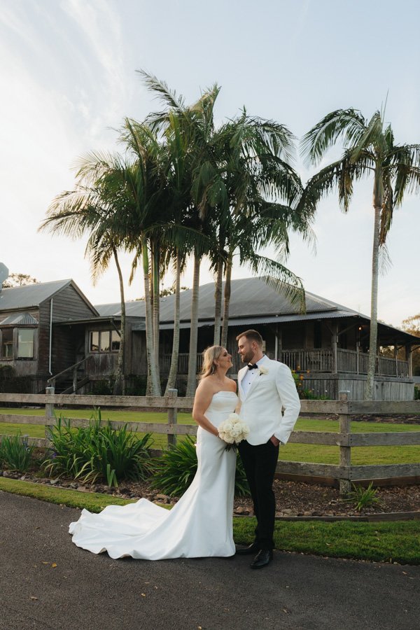 AngelaBrushePhotography_WEDDING_L&B_041026_SNEAKPEEKS-140.jpg