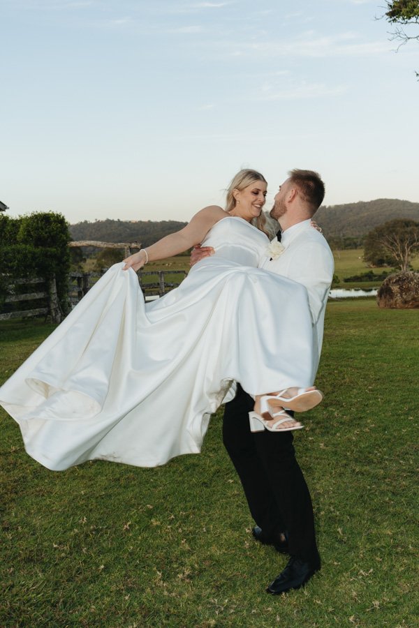 AngelaBrushePhotography_WEDDING_L&B_041026_SNEAKPEEKS-148.jpg