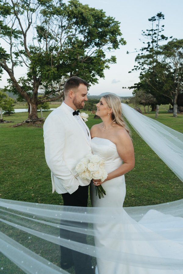 AngelaBrushePhotography_WEDDING_L&B_041026_SNEAKPEEKS-150.jpg